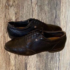 Men’s FootJoy Golf Shoes Black Used Size 9.5D with cloth bag